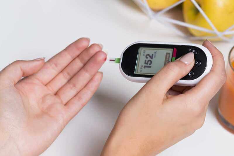 Rèn thói quen kiểm tra chỉ số đường huyết thường xuyên
